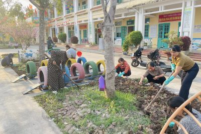 ĐẸP TỪ LỚP HỌC… ĐẾN TỪNG GÓC  VƯỜN NHỎ