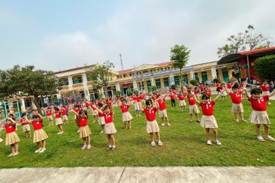 TÔI YÊU VIỆT NAM – BÉ VUI TRẢI NGHIỆM AN TOÀN GIAO THÔNG